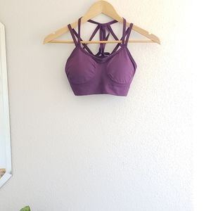 Pretty Seamless Purple Padded Yoga Bra Size Large